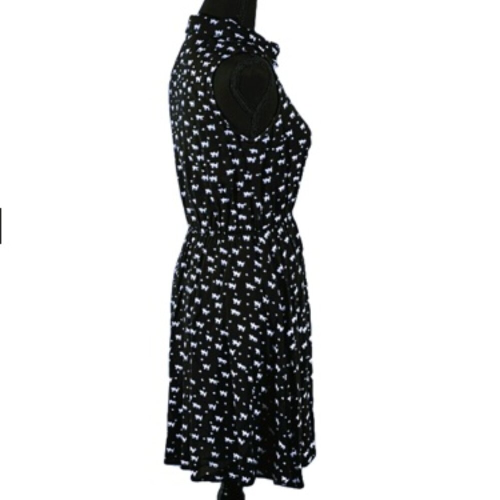 Allegra K - Women's Cat Printed, Half Placket, Knee Length Sleeveless Dress - Picture 3 of 5